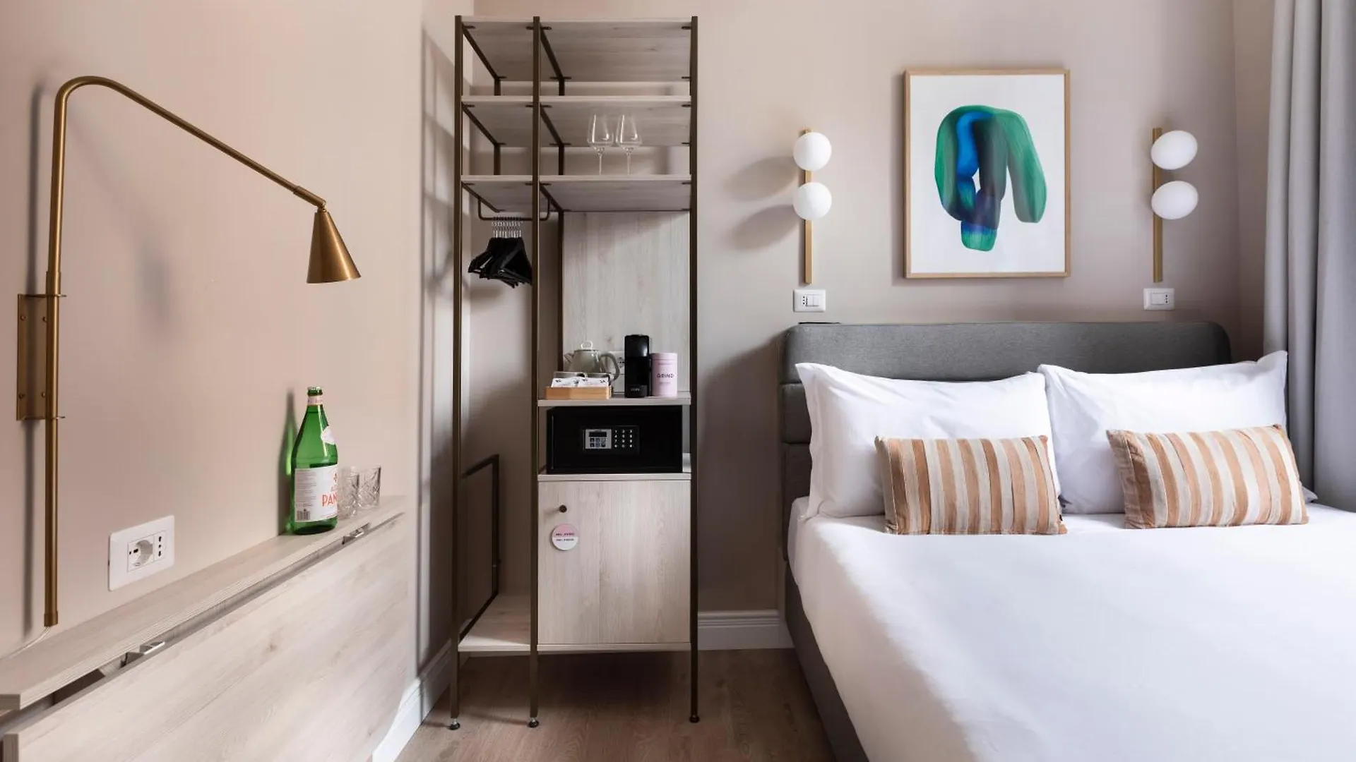 Numa Rome Linea Otel 3*,